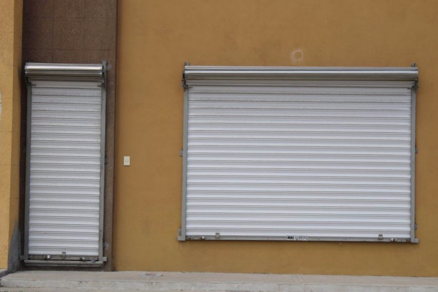 Servicio urgente de persianas en Canet de Mar Persianas Yavoi Barcelona especialistas en persianas en Canet de Mar